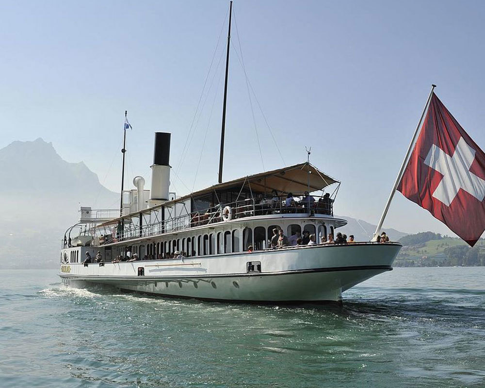 Promenades en bateau sur le lac des Quatre-Cantons